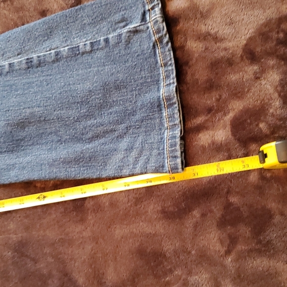 Levi Jeans - Picture 6 of 9